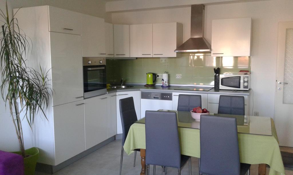 Apartment Mery Trogir Buitenkant foto